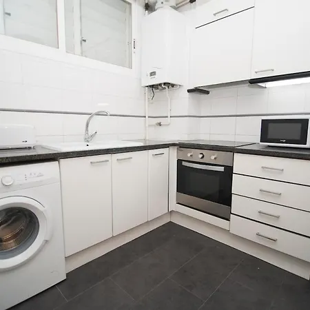 San Sebastian Apartment *